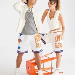 Ultra Game New York Knicks Mesh Shorts 8” White M NWT IN PACKAGING